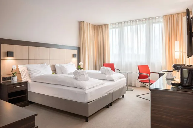 غرفة ديلوكس بسرير كينج، Delta Hotels Leverkusen 1/3