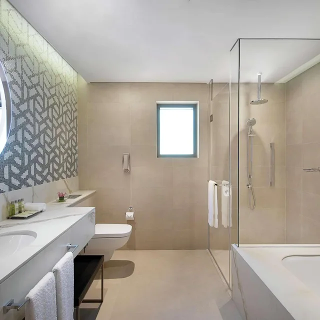 جناح بإطلالة على البحر بغرفتي نوم في طابق مرتفع، Hilton Doha The Pearl Residences 4/5