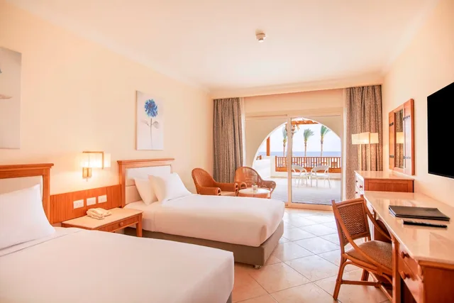 غرفة سوبيريور بسرير مزدوج أو سريرين منفصلين بإطلالة على البحر، Pickalbatros Royal Grand Sharm - Adults Friendly 16 Years Plus 4/9