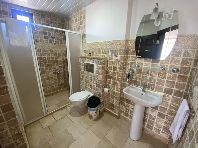 غرفة بسريرين منفصلين بإطلالة على المدينة بشرفة، Hotel Alanya 3/3