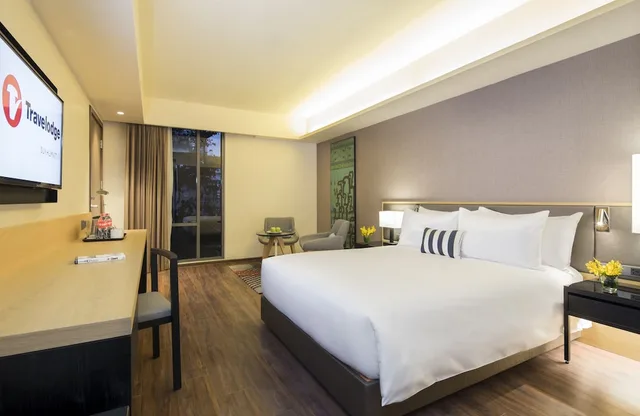 Plus, Deluxe, Queen Bed، Travelodge Sukhumvit 11 8/10