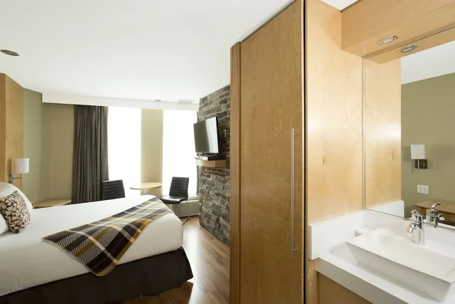 غرفة صغيرة بسرير كوين، Hotel Du Vieux Quebec 7/7