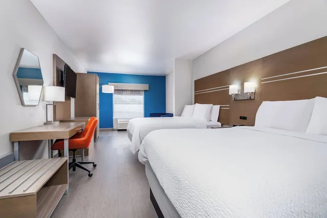 جناح بسريرين كوين لذوي الإعاقة، Holiday Inn Express & Suites Memphis Arpt Elvis Presley Blv 1/6