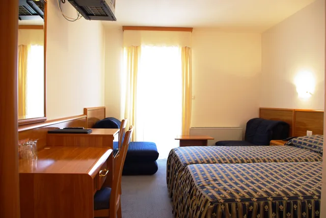 Room, Double Bed, Lateral Side Sea View، Villa Letan 4/6