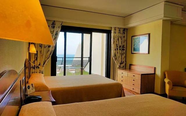 Room, Single, Double Bed, Lateral Side Sea View، SBH Crystal Beach Hotel & Suites - Adults Only 3/4