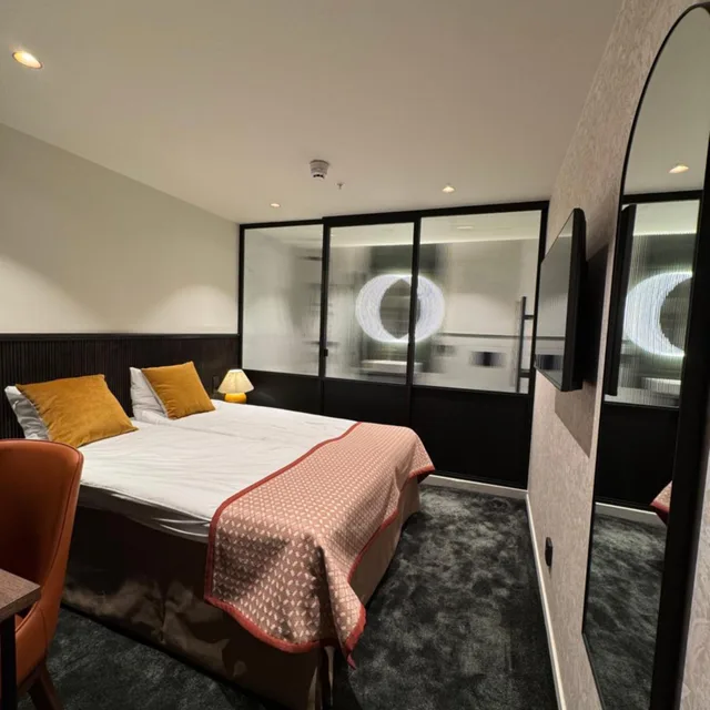 غرفة صغيرة مزدوجة، Crystal Plaza Hotel 4/10