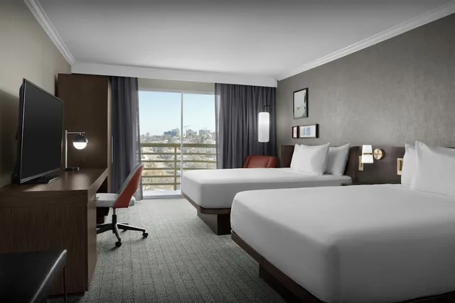 غرفة بسريرين كوين بإطلالة، Courtyard by Marriott San Diego Downtown Little Italy 4/10