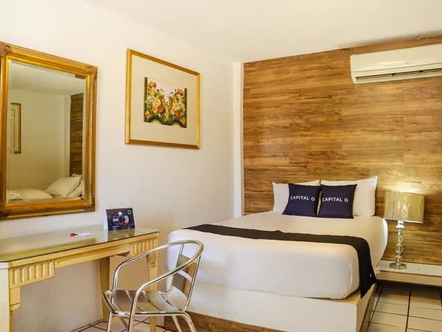 Standard, 2 Beds, Capital O Hotel Dos Mares, Cabo San Lucas 2/3