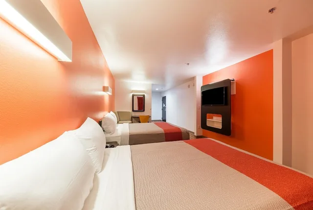 غرفة قياسية بسريرين مزدوجين، Motel6 Fort Worth, TX - North - Saginaw 4/10
