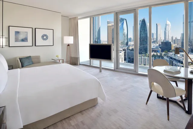 Premier, Burj View، Address Sky View, Downtown Dubai 1/5