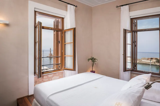 جناح رئاسي بسرير كينج، Ambassadors Residence 1/4