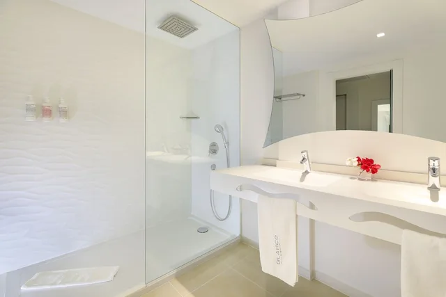 Superior, King Bed, Terrace, Blanco Hotel Formentera 6/7