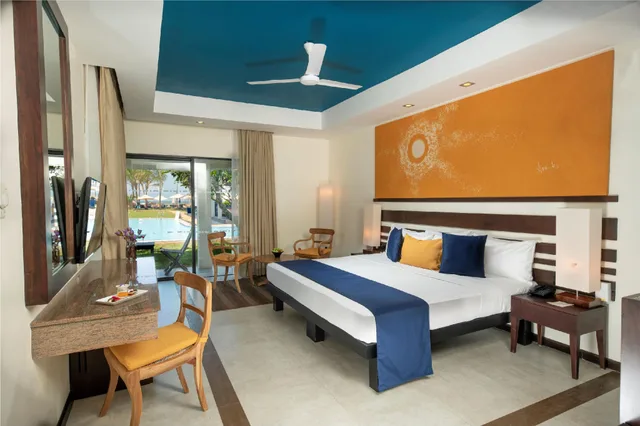 Superior Pool Access، Club Hotel Dolphin 1/2