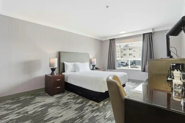 غرفة بسرير كوين لذوي الإعاقة، Sandman Hotel Saskatoon 5/10