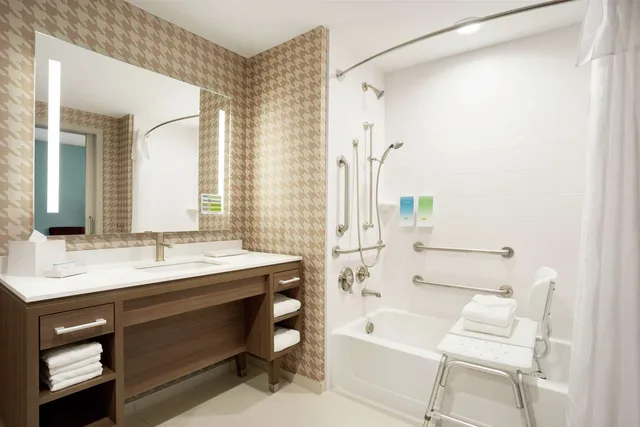 جناح استوديو بسريرين كوين لذوي الإعاقة، Home2 Suites By Hilton Warminster Horsham 3/4
