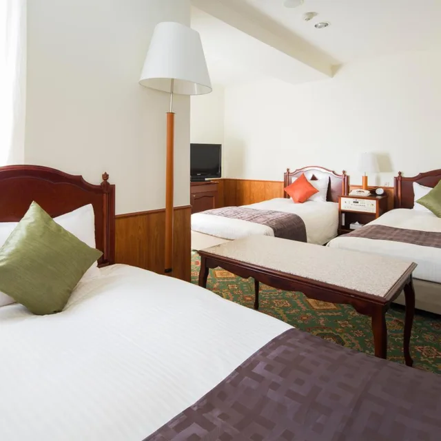 غرفة ثلاثية للمدخنين، Premier Hotel Cabin Obihiro 2/5