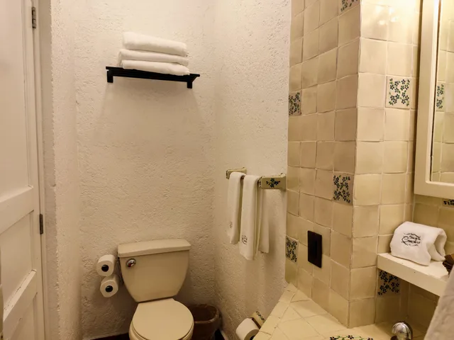 Standard, Single, Casa de las Conchas Cuernavaca 6/7