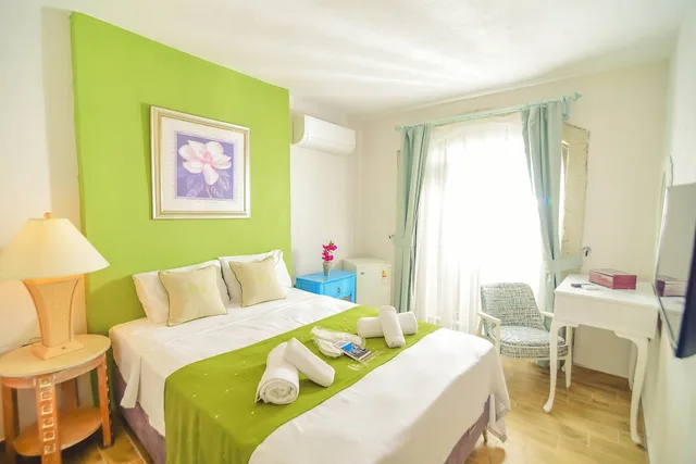 غرفة كومفورت بسرير كوين، Bedirhan Konak Otel 1/6