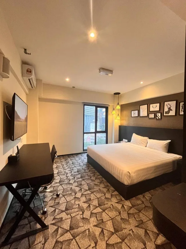 Deluxe, King Bed, Hotel Damai Kuala Lumpur 2/3