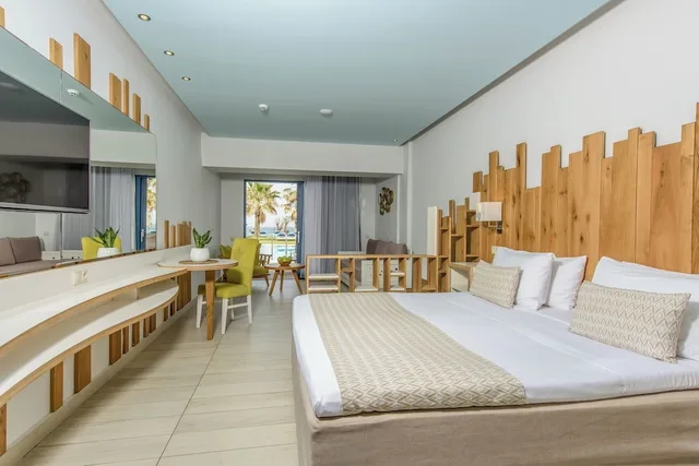 Junior Suite, King Bed, Sea View, Pool Access, Lyttos Beach Hotel 1/5