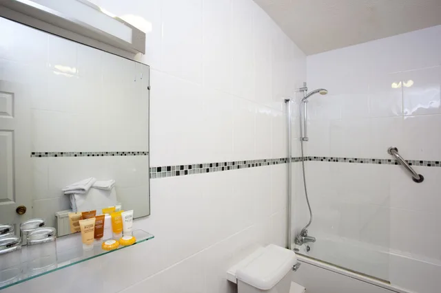 Inland, Superior, Double Bed، The Abbey Sands Hotel 8/9