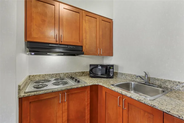 جناح بسرير كوين مع أريكة بمطبخ صغير، Best Western Plus Rose City Suites 10/10