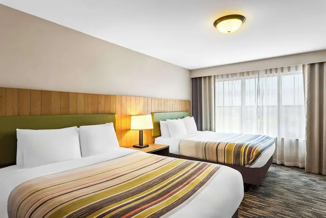 Room, 2 Queen Beds, Country Inn & Suites By Radisson Portage IN 2/3