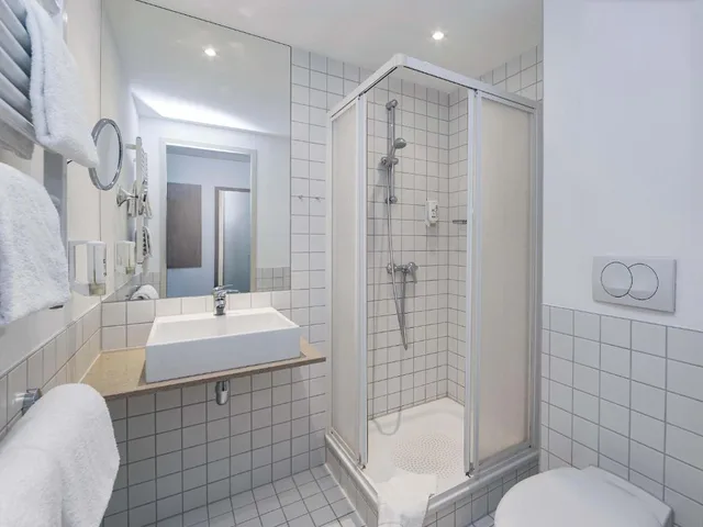 غرفة مفردة بسريرين منفصلين، B&B Hotel Berlin City-Ost (ex. Best Western Hotel City Ost) 3/3
