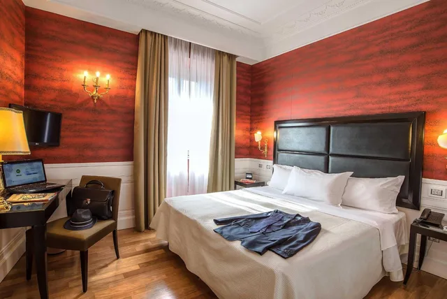 جناح جونيور، Albergo Del Senato 1/1
