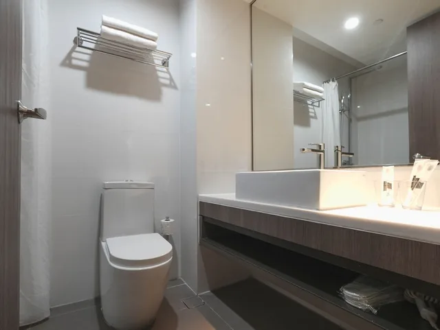 غرفة ديلوكس عائلية بسرير كوين وسرير فردي، Amrise Hotel Kitchener 5/5