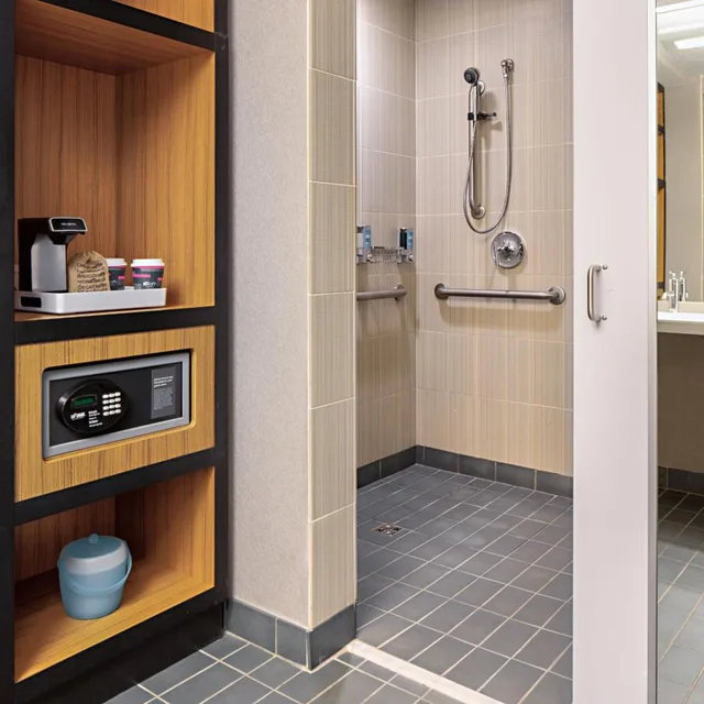 Savvy, Suite, King Bed, Sofa، Aloft Dallas Downtown 7/7