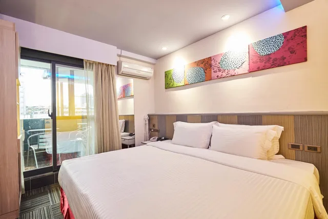 Deluxe, Double Bed, Macchi Hotel 2/2
