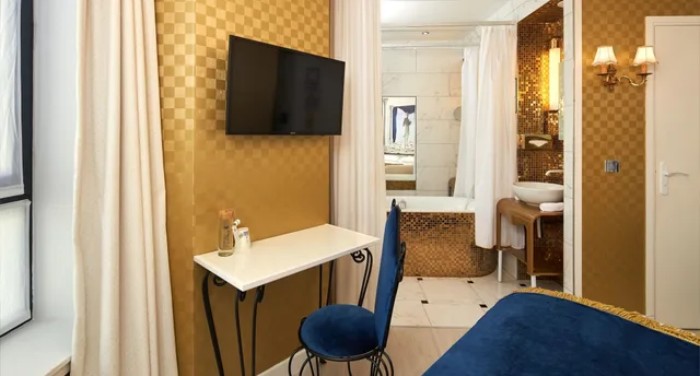 Deluxe, Double Bed, VICE VERSA 8/8