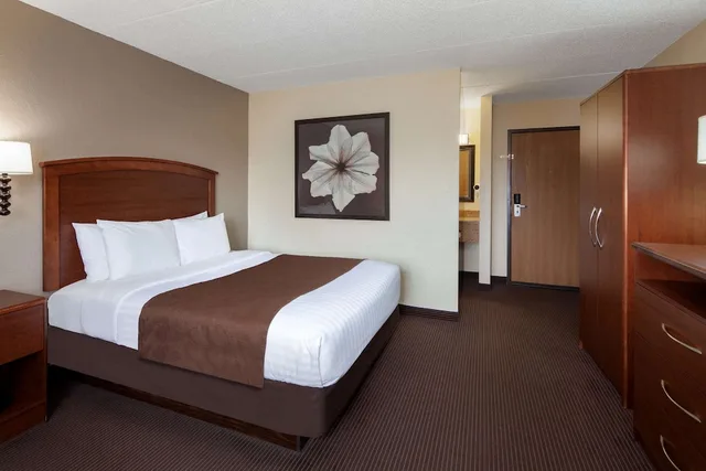 غرفة بسرير كوين، Americinn By Wyndham Ironwood 2/4