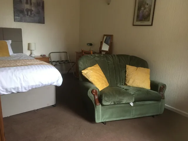 Room, Single, Single Bed, Kitchenette, Grove House Guest House 2/3