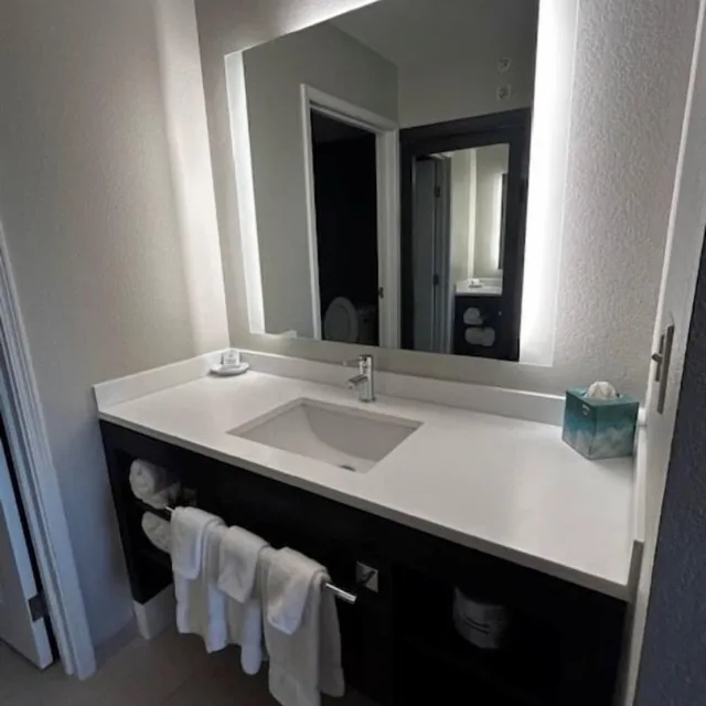 استوديو بسرير كينج مع أريكة لذوي الإعاقة، Residence Inn by Marriott Paducah 4/5