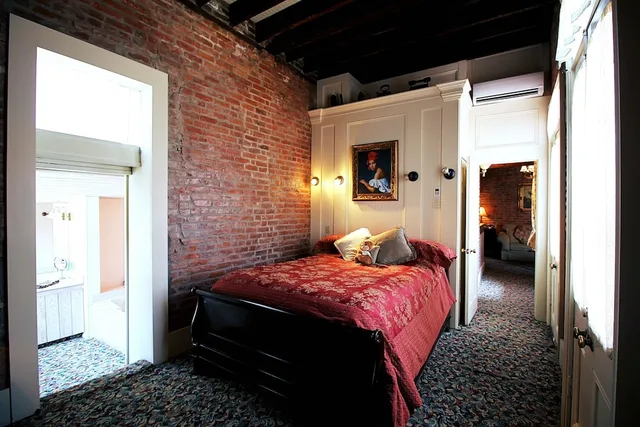 جناح بسريرين كوين بغرفتي نوم، The Olivier House Hotel 1/5