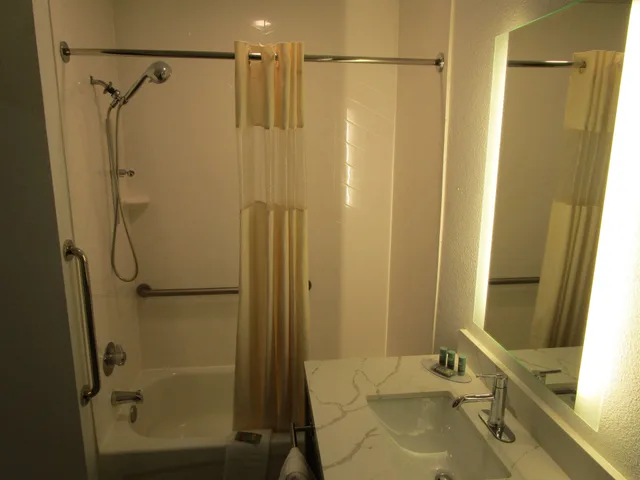 غرفة بسرير كينج لذوي الإعاقة، Best Western Acadia Hotel 6/6