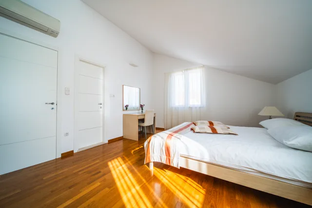 شقة، Pervanovo Apartments 3/10