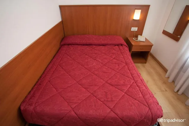Deluxe, Single, Balcony, Hotel Caprera 4/10