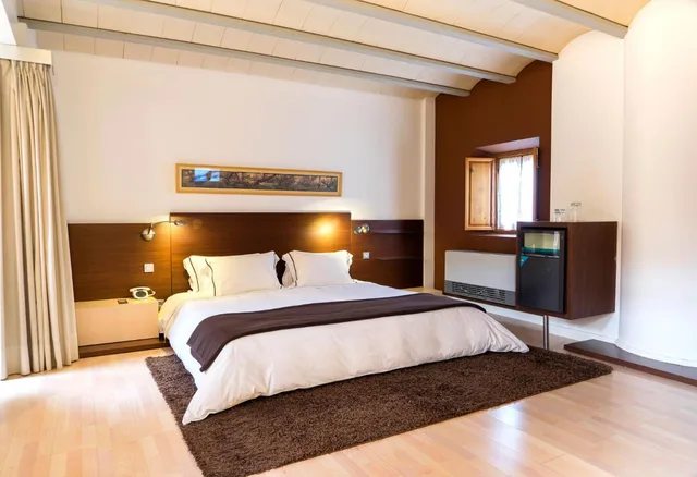 Rustic, Double Bed، La Casa Del Rector Hotel 2/10