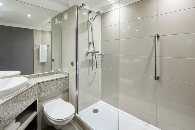 غرفة ديلوكس بسرير كوين، Marriott Leeds 3/5