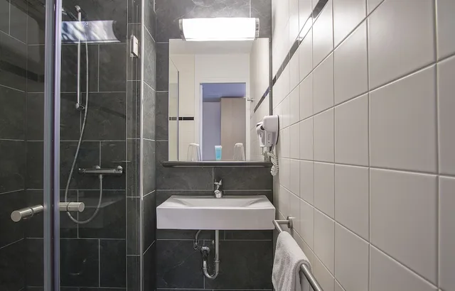 غرفة كومفورت بسرير كينج، BASTION HOTEL AMSTERDAM AMSTEL 2/2