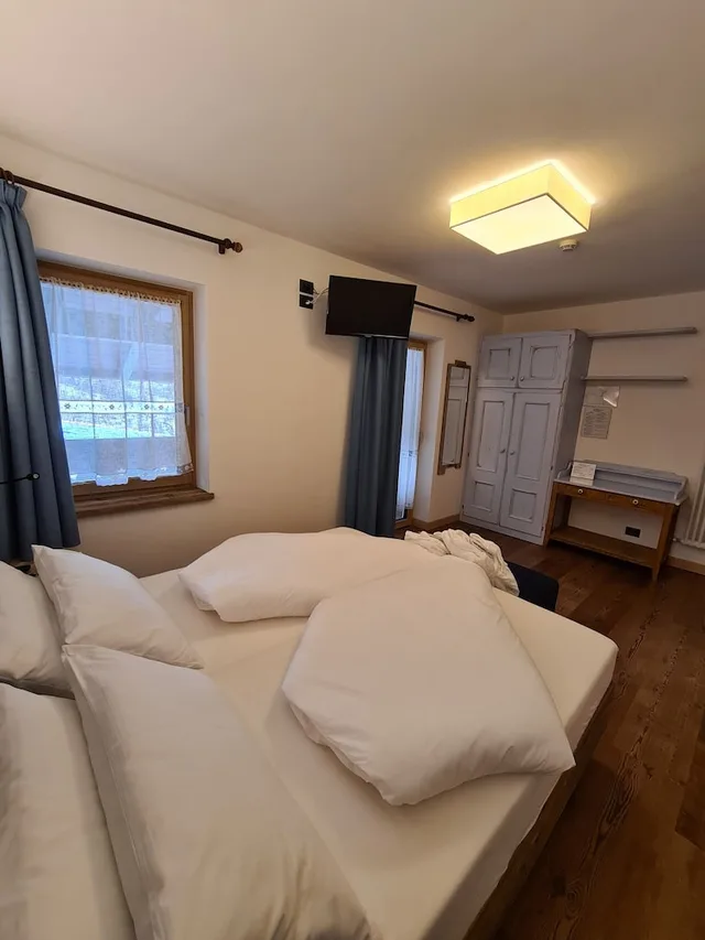 غرفة قياسية بسريرين منفصلين، Hotel Piedibosco 1/4