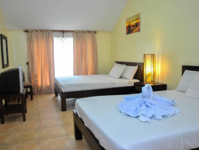 Semi Room, Junior Suite, 1 Double and 1 Single Bed, Sheridan Villas Boracay 2/3
