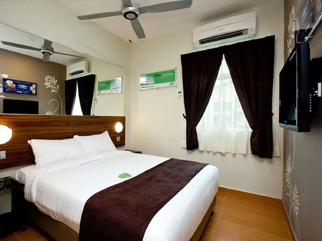 غرفة قياسية رباعية، Tune Hotel Danga Bay 1/2