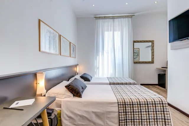 غرفة قياسية بسريرين منفصلين، Hotel Bernina 1/10
