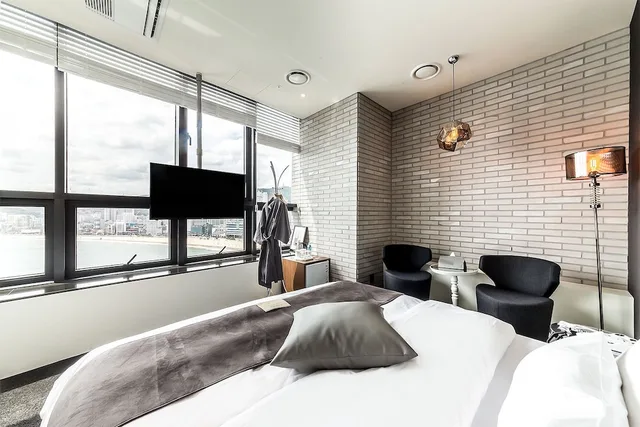 Avenue, King Bed, Ocean View, H Avenue 1/7