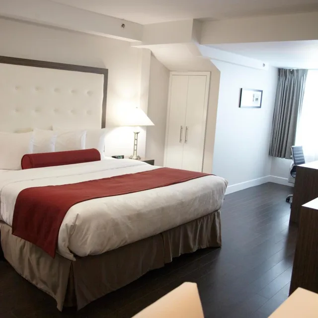استوديو بسرير كينج، Admiral Inn Mississauga 1/7