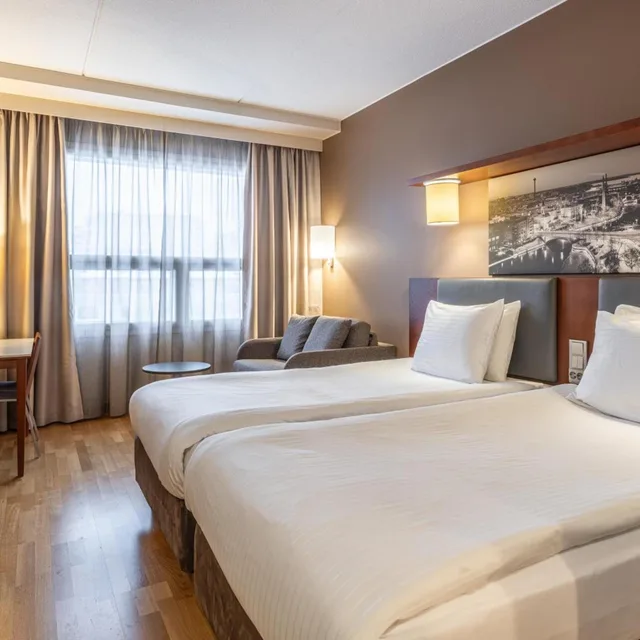 غرفة عائلية بسريرين مزدوجين، Holiday Inn Tampere Central Station 1/4